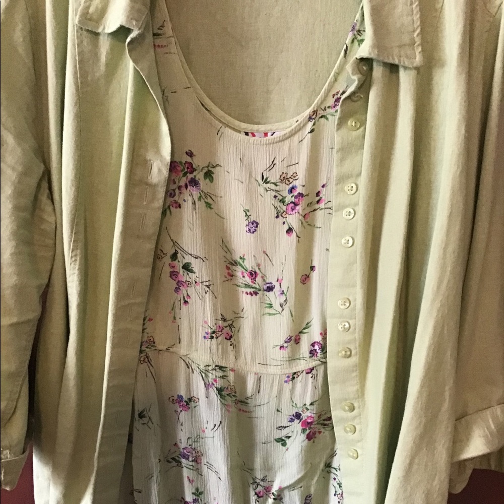 Ladies sleeveless dress and jacket